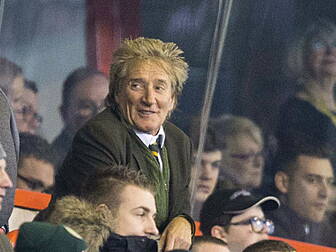 WATCH: Rod Stewart was in flyi...